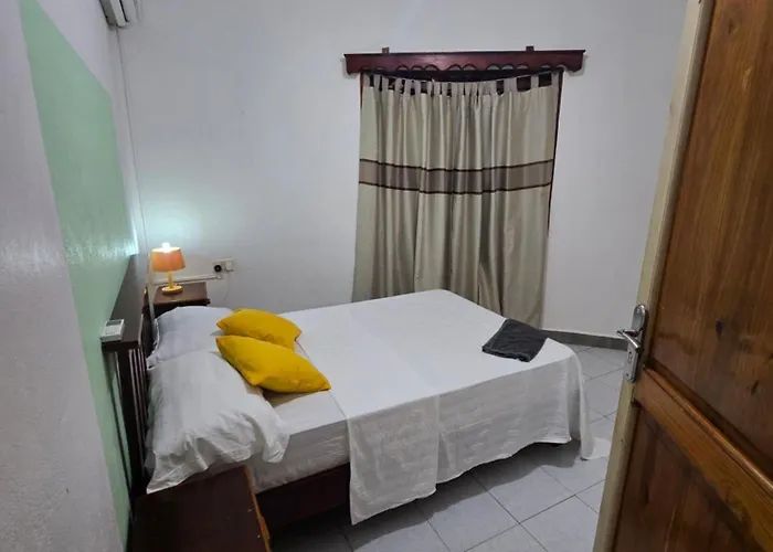 Le Rocher De Holiday home Machabee