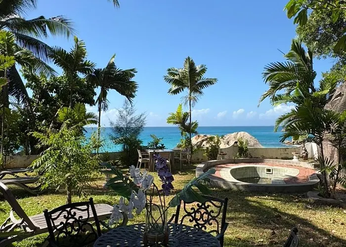 Le Rocher De Holiday home Machabee