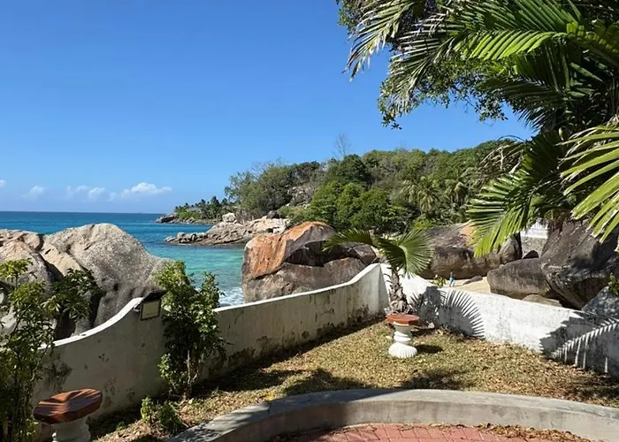 Holiday home Le Rocher De